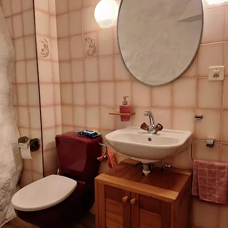 Tatil Evi Au Pied De La Tour Martigny