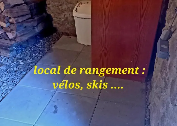 Au Pied De La Tour Holiday home Martigny