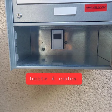 Au Pied De La Tour Dom wakacyjny