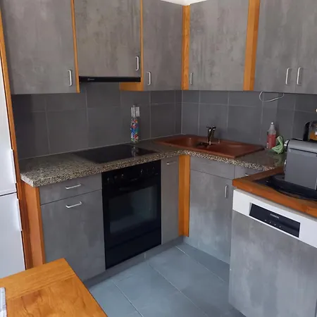 Au Pied De La Tour Dom wakacyjny